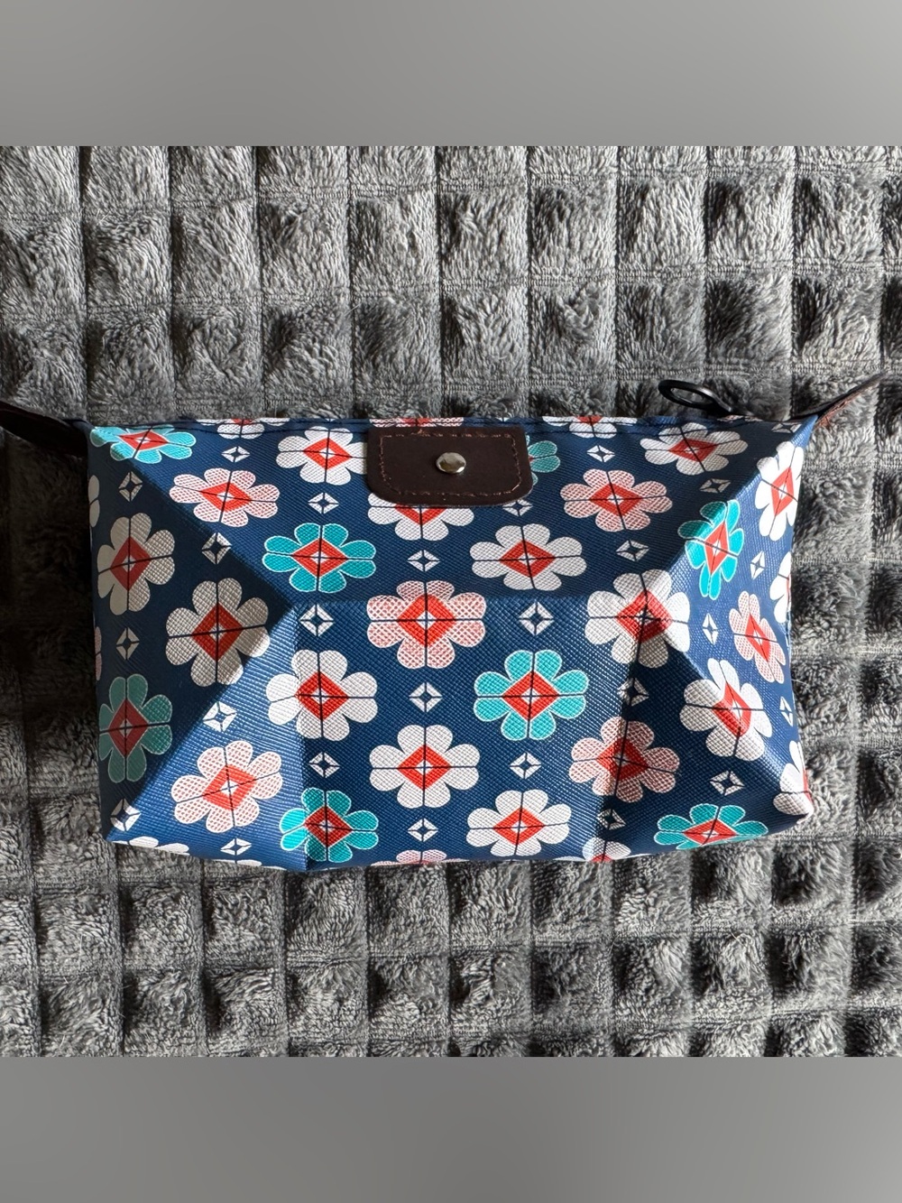 NWOT Navy Floral Cosmetic Pouch - Lightweight Travel Toiletry Bag Zippered Pac